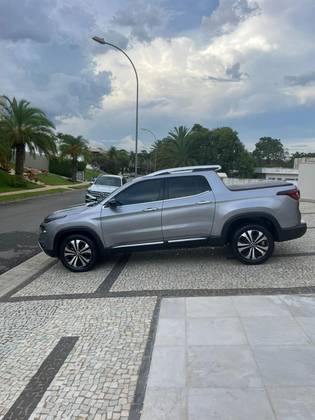 FIAT TORO 2.0 16V TURBO DIESEL VOLCANO 4WD AT9